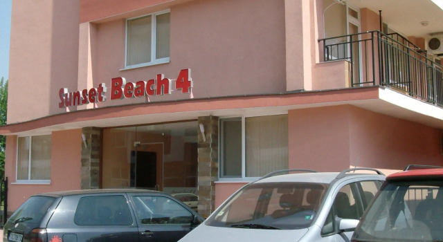 Menada Sunset Beach 4 Apartments