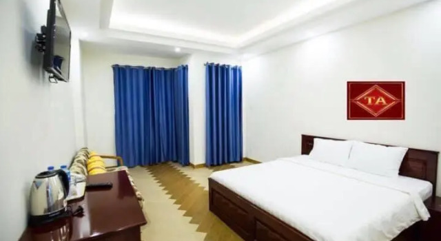 A72 Hotel