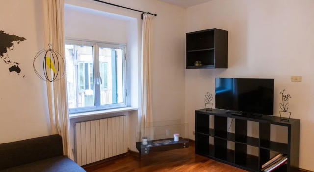 Τhe welcoming Rocchetto residence at 25m from P. Erbe