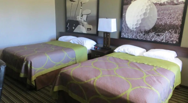 Четырёхместный номер Standard Stay Inn & Suites