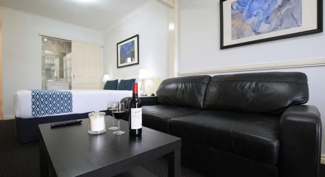 Двухместная студия с балконом Toowong Central Motel Apartments