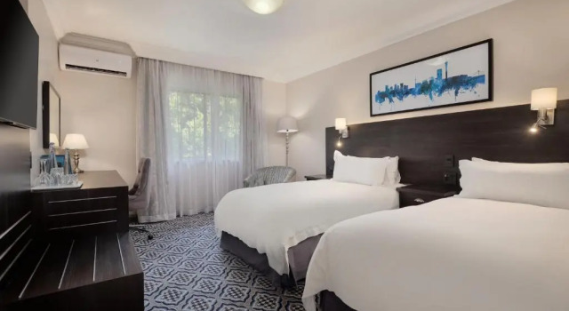 Двухместный номер с видом на сад Protea Hotel by Marriott Johannesburg Balalaika Sandton