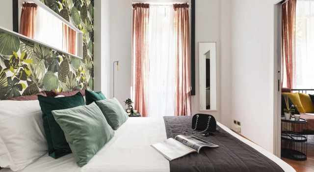 Apartment With one Bedroom in Roma, With Wonderful City View and Wifi, Забронировать Апартаменты/квартира Рионе Монти Рим, рядом с Посольство США в Риме