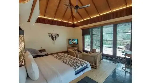 Joglo Ageng Guci Tegal, Book Hotel 5-stjernede hoteller i Central Java, 5*