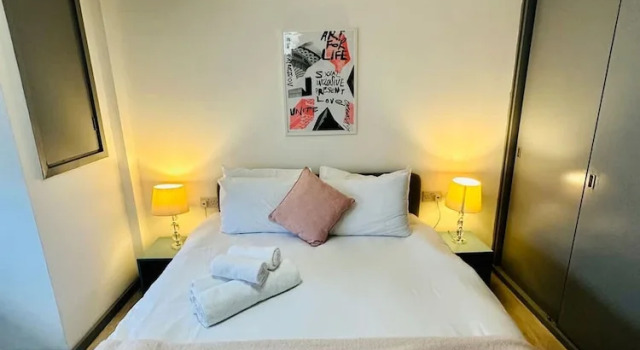 Апартаменты Kensington Gardens 2 Bedroom Flat With a Balcony