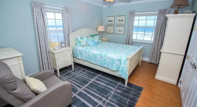 Colony Beach Club 223