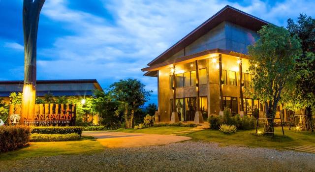 Номер Deluxe Baan Pailyn Resort Lamphun
