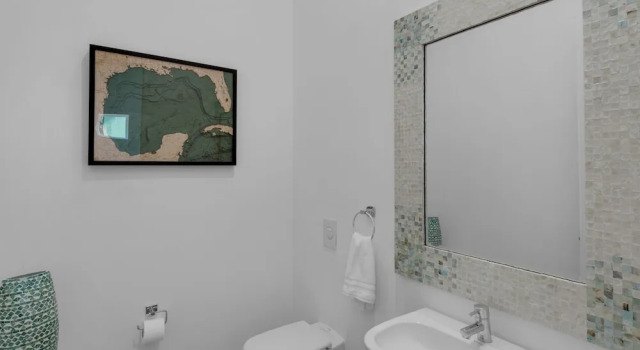 Коттедж Minutes to Beach & Largest Public Beach Access, Modern New Build in Inlet