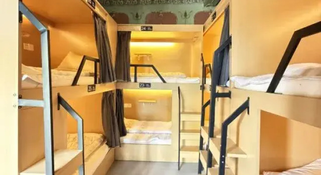 Кровать в общем номере (мужской номер) 123 youth hostel