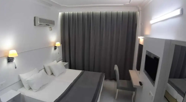 Двухместный номер Premium с балконом Sunway Hotel