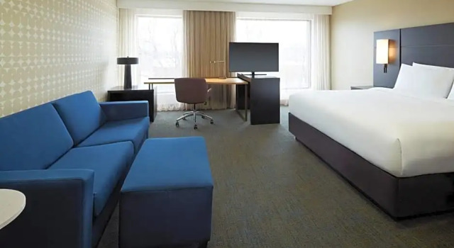 Студия Residence Inn Montreal Midtown