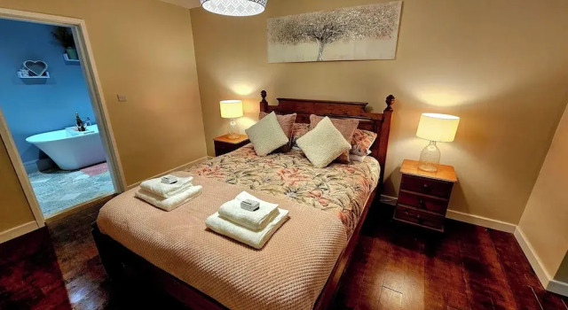 Seaside Bliss Retreat - 5 Bedroom House