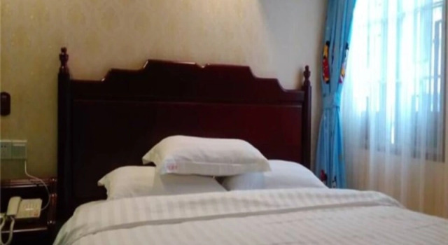 Elan Hotel Shenzhen Luohu Xinxiu Antique City, Rezerwuj Hotel Hotele w Shenzhen z parkingiem, Parking