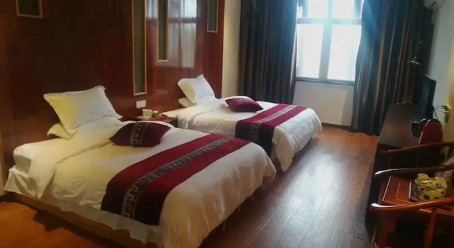 Wuzhen Shingle Hotel, Rezerwuj Hotel Wuzhen Jiaxing
