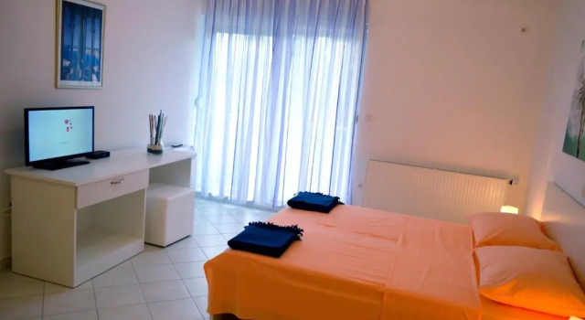 Permarinus Apartments, Забронировать Апартаменты/квартира Отели Подстраны с парковкой, рядом с Частный Пляж «Апартментс Лавица Бич Думичич», Парковка