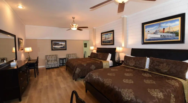 Семейный номер Standard Catalina Courtyard Suites