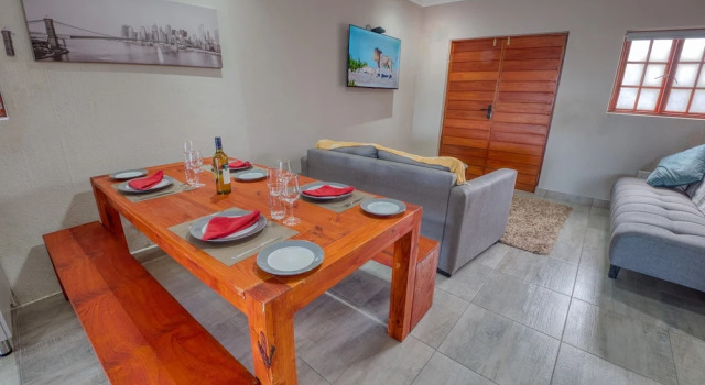 Tembo Guest Lodge, Забронировать Гостевой дом Гостевые дома Хейзивью, рядом с Kruger Park Lodge Golf Club, Гостевой дом