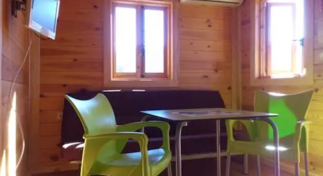 Camping Pueblo Blanco, Book Campingplads Hoteller i Cadiz Province med parkering, Parkering