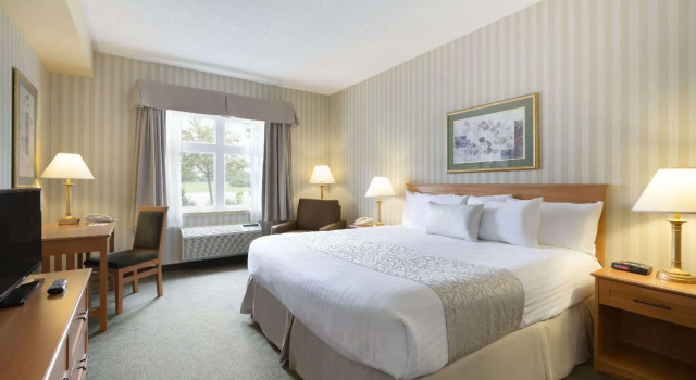 Двухместный номер Standard Days Inn by Wyndham Orillia
