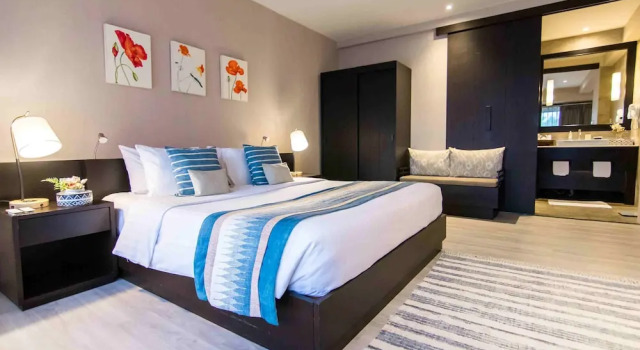 Двухместный номер Premium с балконом Tohsang Heritage Ubon Hotel