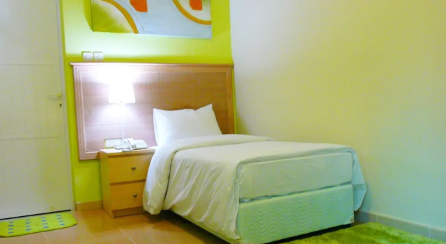 3 makuuhuonetta Standard Kolmen hengen huone Mutrah Hotel