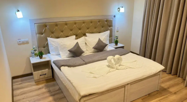 Полулюкс AKS Hotel