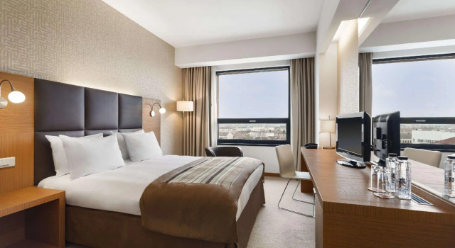 Двухместный номер Business Ramada by Wyndham Oradea