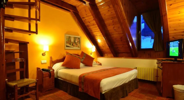 Hotel Vilagaros, Buchen Sie Aparthotel SPA-Hotels in Naut Aran, SPA