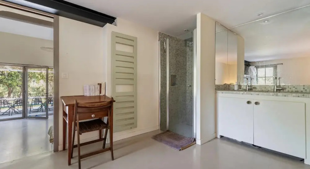 Villa With 5 Bedrooms in L'isle-sur-la-sorgue, With Private Pool, Furn, Забронировать Вилла Виллы Овернь-Рона-Альпы, Вилла