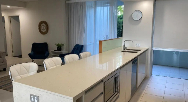 Апартаменты с 3 комнатами с видом на воду Peninsula Airlie Beach