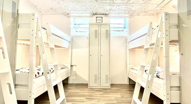 Кровать в общем номере Lina Rooms Hostel