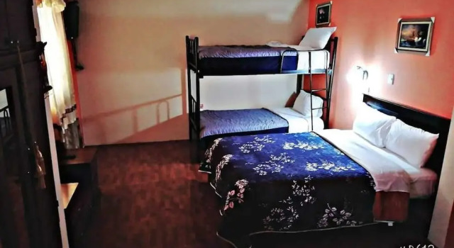 Четырёхместный номер Standard Hostal Mariscal Sucre