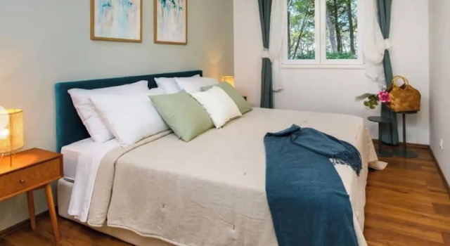 Lavica Bellevue apartments & studios, Забронировать Апартаменты/квартира Подстрана Окрестности Сплита, рядом с Частный Пляж «Апартментс Лавица Бич Думичич»