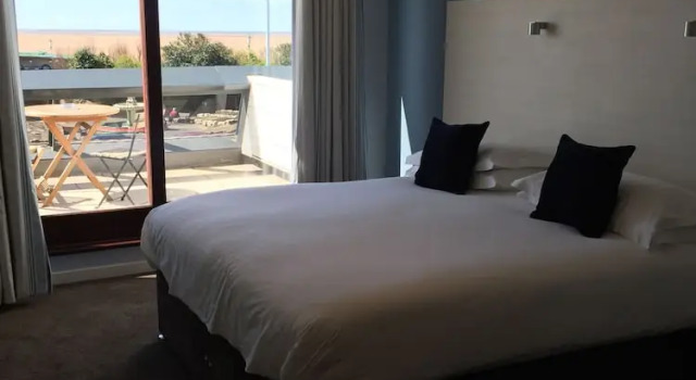 Двухместный номер Standard с балконом и с видом на океан Dalmeny Hotel