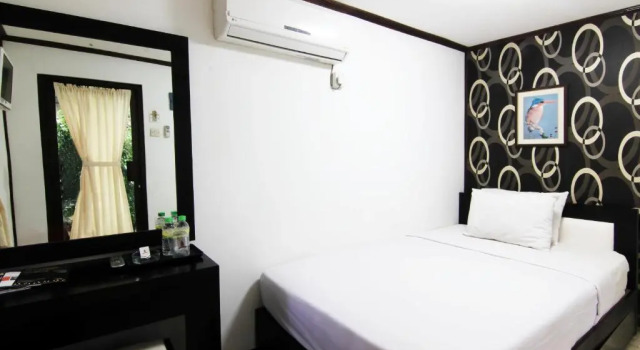 Superior Doppel Zimmer mit Gartenblick Royal Hotel and Outbound Trawas