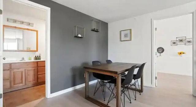 Апартаменты Deluxe Maddux Homes near Westlake