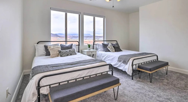 Апартаменты с 2 комнатами Modern Apartment w/ Beautiful Mountain Views!