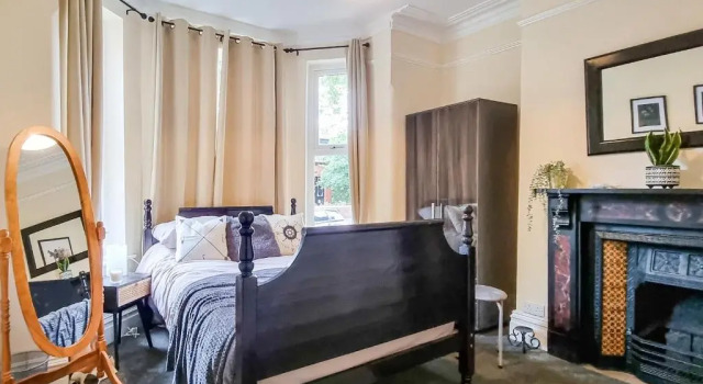 Коттедж с 5 комнатами Marvellous 5 bed Perfect for Family or Contractor