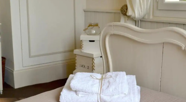 La Toile du Maître, Book Hotel Etretat 