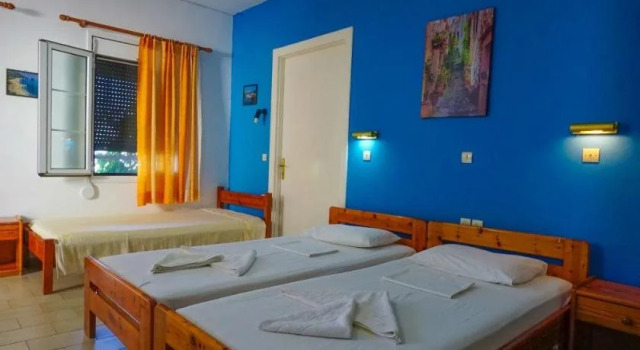 Albatross, Book Hotel Marathokampos Samos
