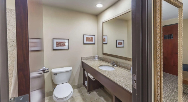 Двухместный люкс Comfort Suites Yukon - SW Oklahoma City