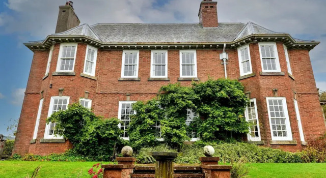 9 Bedroom Country House in Longtown, No Deposit, Varaa Lomakoti Carlisle Cumbria