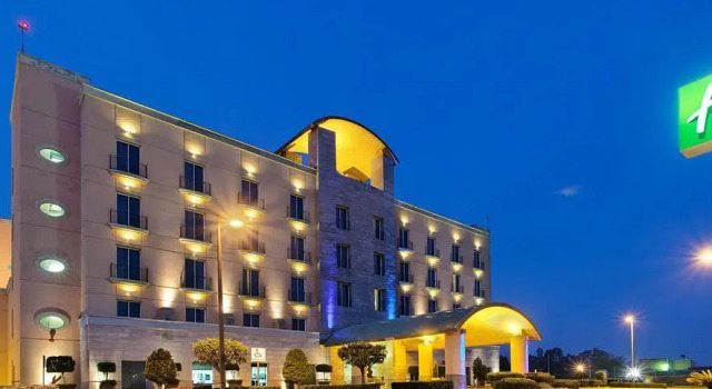 Номер Executive Holiday Inn Express Silao-Aeropuerto Bajio by IHG