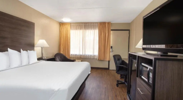 Номер Standard Travelodge by Wyndham Deltona