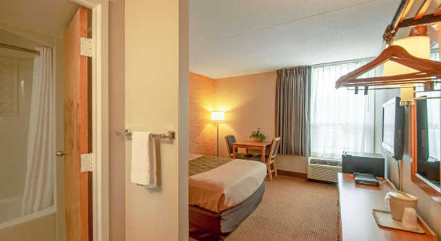 Двухместный номер Standard Econo Lodge Metro