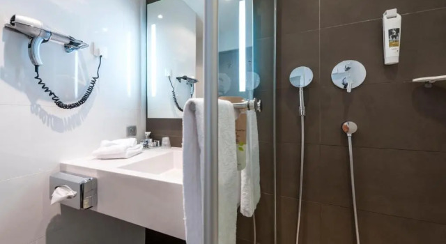 Двухместный номер Superior Mercure Grenoble Centre Porte des Alpes