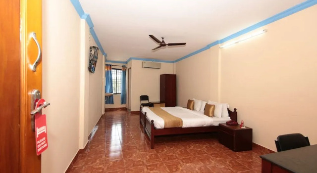 OYO 6711 Geojo Residency