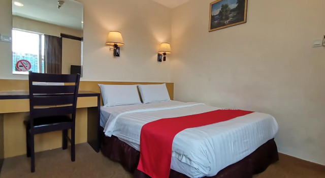 Полулюкс GRAND EASTERN HOTEL SDN BHD