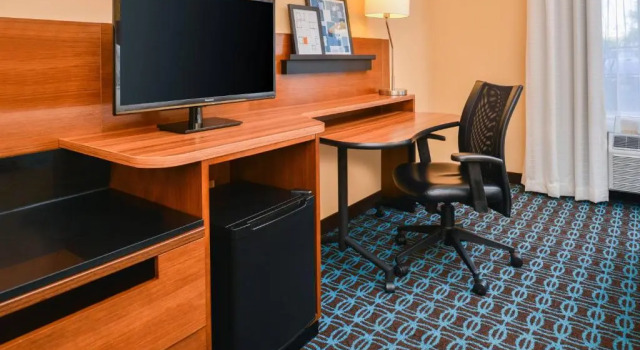 Четырёхместный номер Standard Fairfield Inn & Suites Beaumont