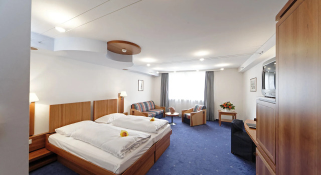 Hotel KRONE - eat, drink, stay